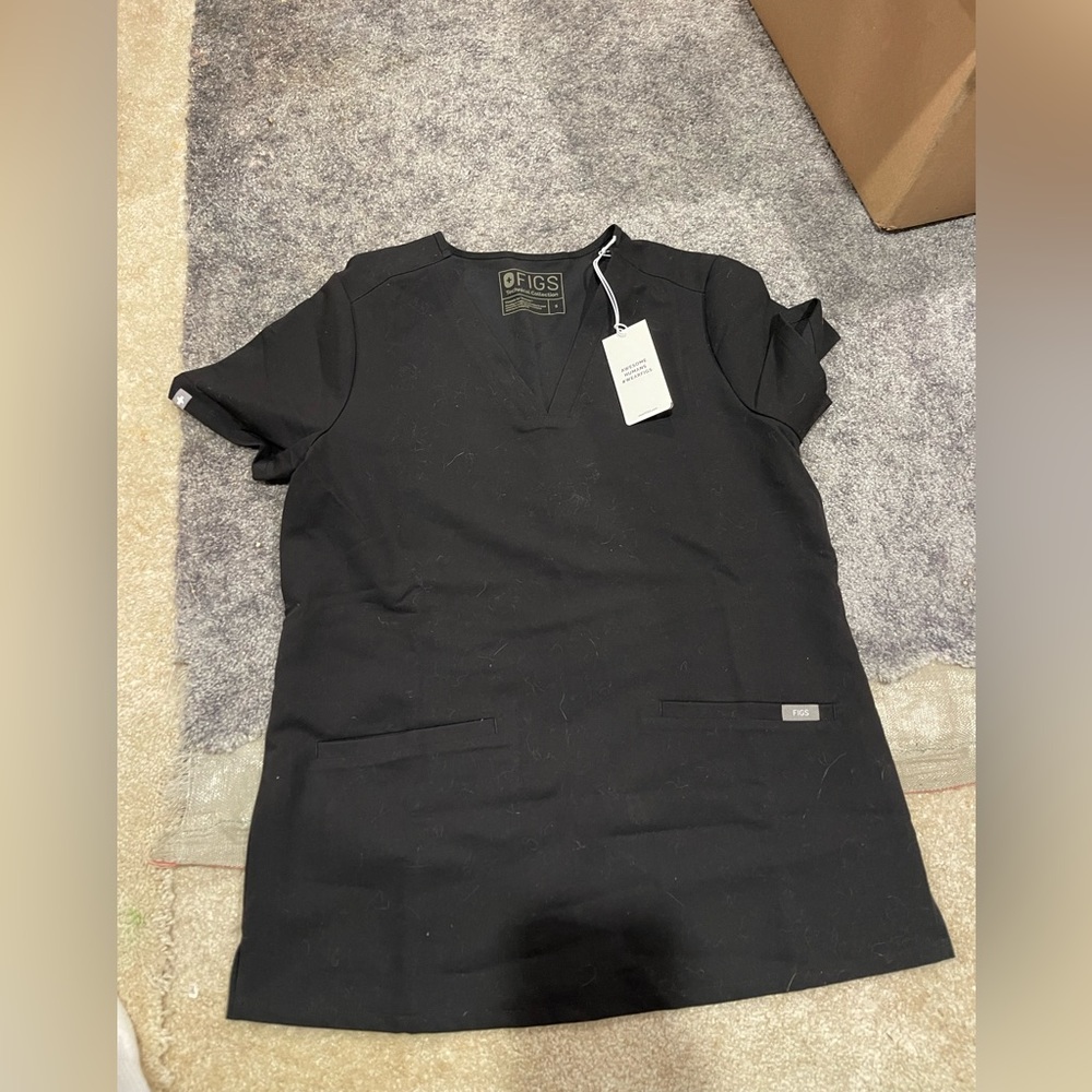 NWT Figs Three Pocket Scrub Top